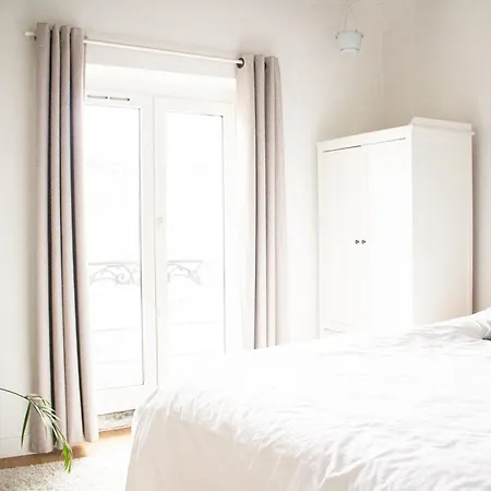 Apartamento Bright Floor - Batignolles - Montmartre - Metro At 2 Steps *
