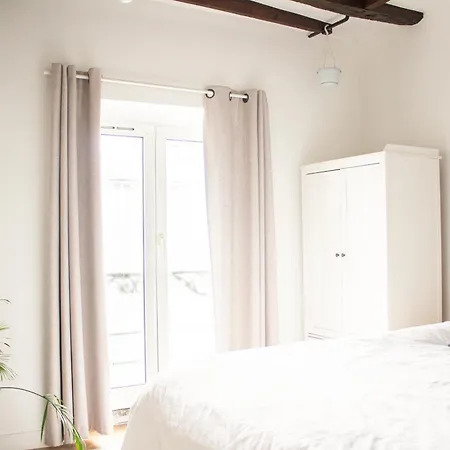 Apartment Bright Floor - Batignolles - Montmartre - Metro At 2 Steps *