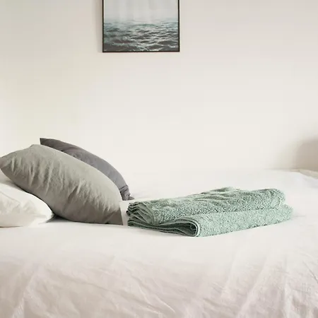 Bright Floor - Batignolles - Montmartre - Metro At 2 Steps Apartment *